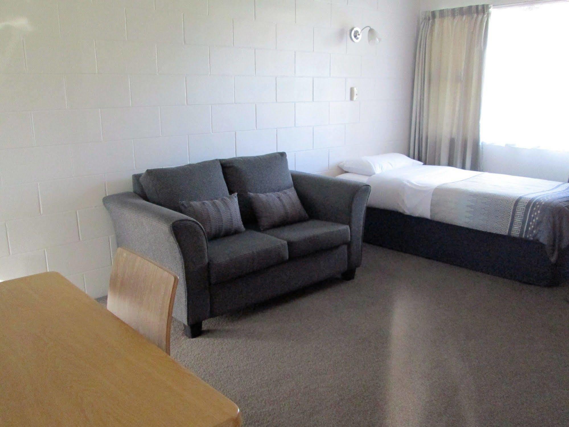 Colonial Motel Papakura Zewnętrze zdjęcie