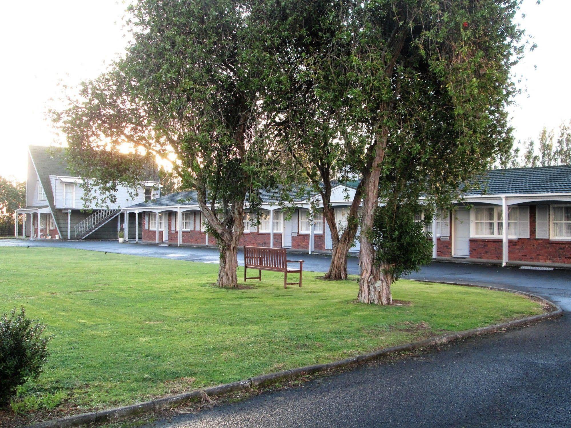 Colonial Motel Papakura Zewnętrze zdjęcie
